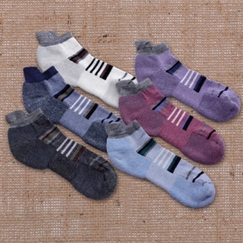 Cozy Alpaca-Bamboo Socks: Naturally Soft Comfort for Every Step.